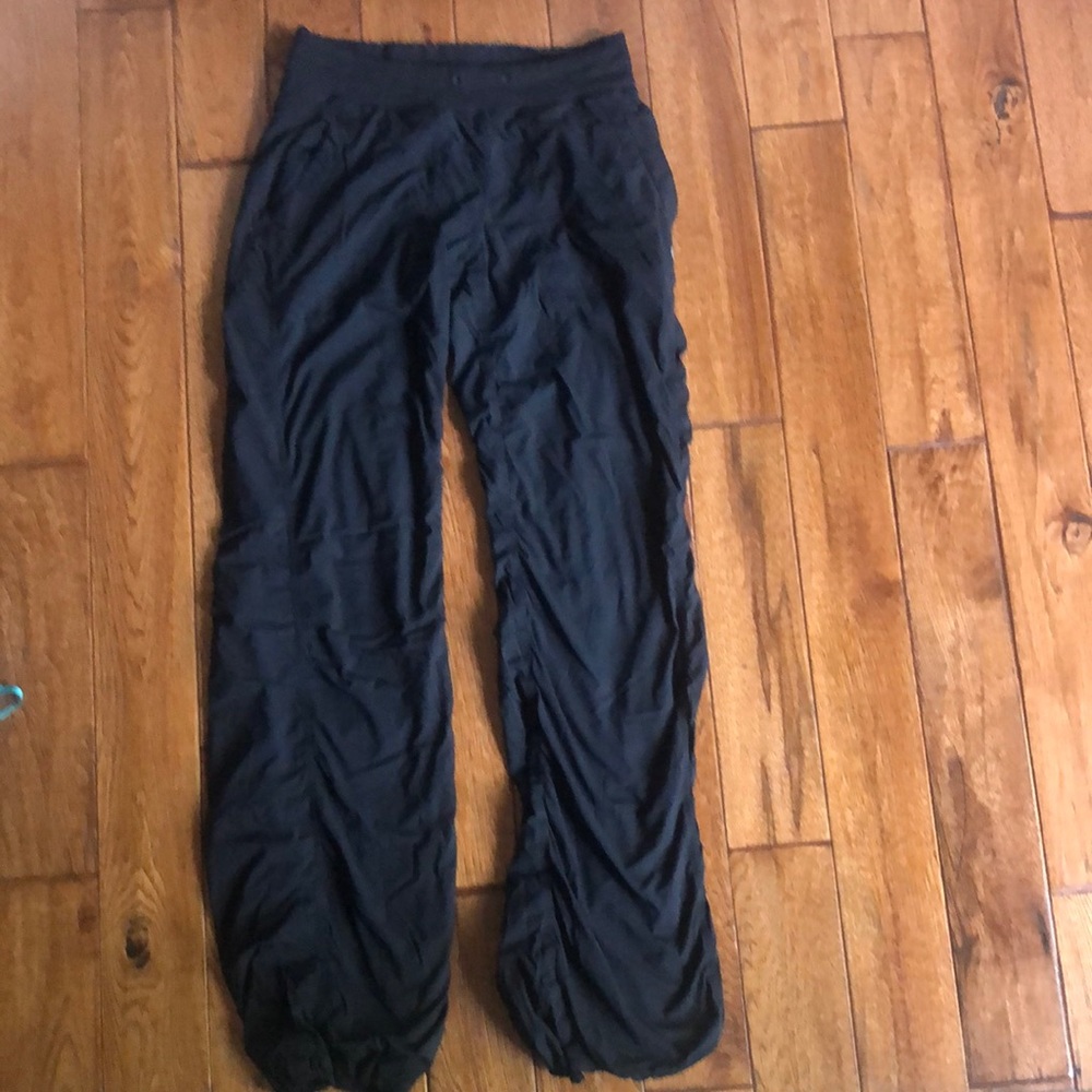 Lululemon Black Lined Studio Pants. Size 6 tall